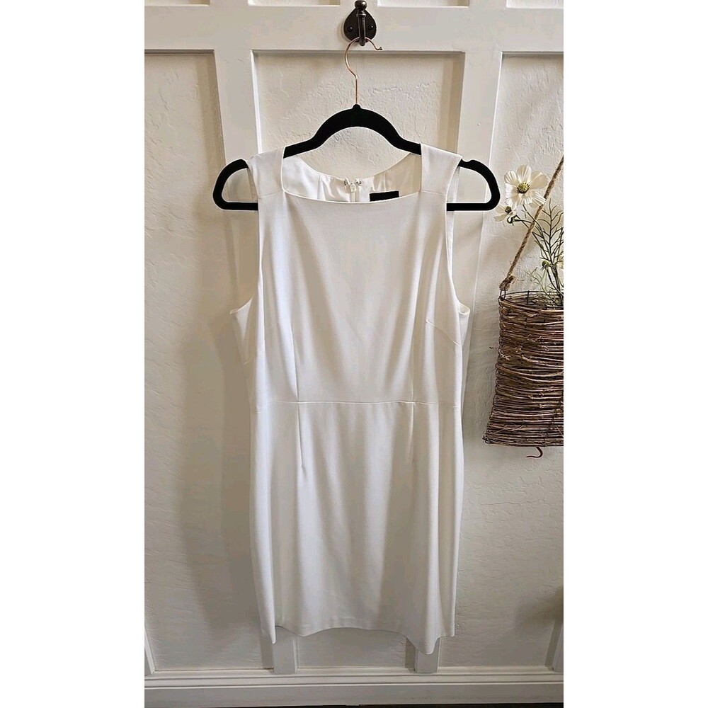 Alex Marie Size 12 Off White Sleeveless Dress